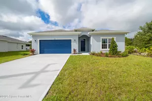 528 Degroodt Rd SW, Palm Bay, FL 32908 - Photo 6