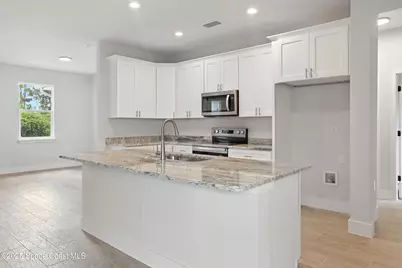 811 St Andre Boulevard SW, Palm Bay, FL 32908 - Photo 10