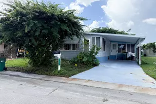 545 Ruth Cir, Melbourne, FL 32904 - Photo 2