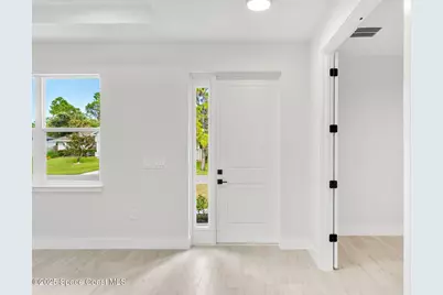 276 Americana Boulevard NW, Palm Bay, FL 32907 - Photo 4