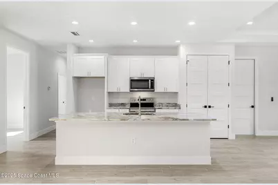 276 Americana Boulevard NW, Palm Bay, FL 32907 - Photo 12