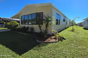 1350 Barefoot Cir, Barefoot Bay, FL 32976 - Photo 1