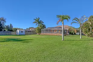 2710 S Courtenay Pkwy, Merritt Island, FL 32952 - Photo 38