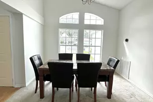 4355 S Lakes Cir, Melbourne, FL 32901 - Photo 2