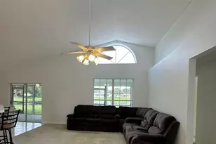 4355 S Lakes Cir, Melbourne, FL 32901 - Photo 12