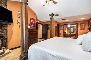 562 Lake Ashley Cir, Melbourne, FL 32904 - Photo 16