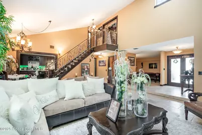 562 Lake Ashley Circle, Melbourne, FL 32904 - Photo 6