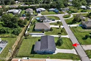 918 Bermuda Ave, Sebastian, FL 32958 - Photo 32