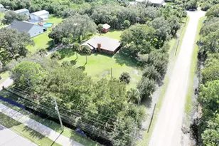 3301 Grant Rd, Grant-Valkaria, FL 32949 - Photo 40