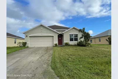 571 Coconut Street SE, Palm Bay, FL 32909 - Photo 1