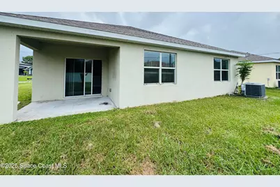 571 Coconut Street SE, Palm Bay, FL 32909 - Photo 14