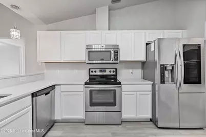 903 Raleigh Road SE, Palm Bay, FL 32909 - Photo 10