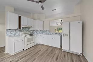 1100 Wagner St SE, Palm Bay, FL 32909 - Photo 6