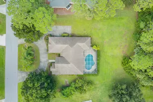3809 Peacock Dr, Melbourne, FL 32904 - Photo 2