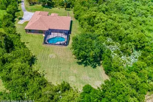 3575 Heartwood Ln, Melbourne, FL 32934 - Photo 2