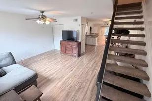 7801 Maplewood Dr, Melbourne, FL 32904 - Photo 2