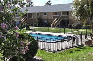 294 Berkshire Ln, Melbourne, FL 32935 - Photo 18