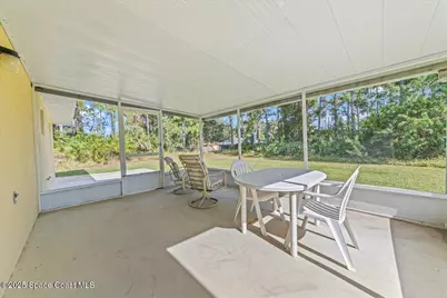 1421 Grand Court NW, Palm Bay, FL 32907 - Photo 4