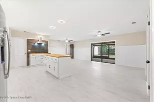 2010 Talloak Rd, Melbourne, FL 32935 - Photo 2