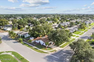 2010 Talloak Rd, Melbourne, FL 32935 - Photo 34