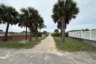 113 W Leon Ln, Cocoa Beach, FL 32931 - Photo 38