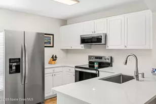 1030 Luminary Cir, Melbourne, FL 32901 - Photo 8