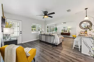 581 Hillside Ct, Melbourne, FL 32935 - Photo 8