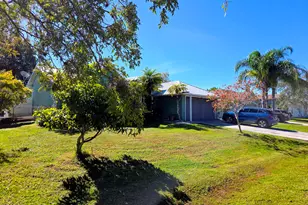 644 Norse St NW, Palm Bay, FL 32907 - Photo 2