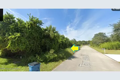 556 Tarr Avenue SW, Palm Bay, FL 32908 - Photo 2