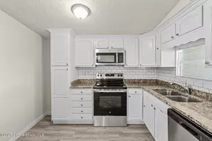 7506 Roberts Rd, Fort Pierce, FL 34951 - Photo 8