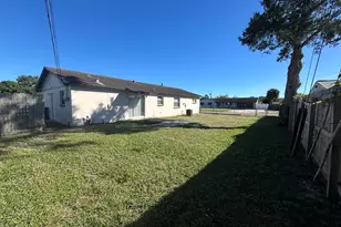 905 Grant Rd, Titusville, FL 32780 - Photo 30