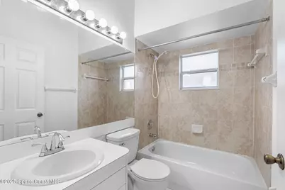 652 Sheridan Woods Drive, Melbourne, FL 32904 - Photo 14