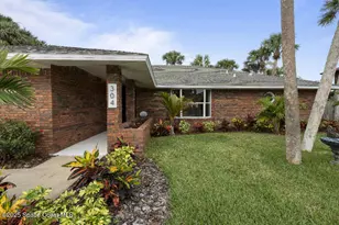 304 Arrowhead Ln, Melbourne Beach, FL 32951 - Photo 4