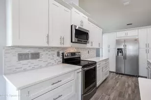861 7 Gables Cir SE, Palm Bay, FL 32909 - Photo 4