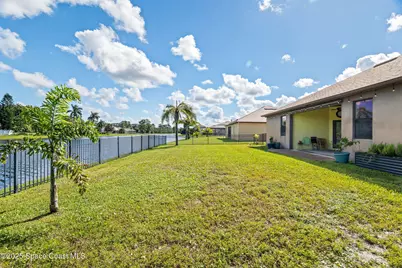 3575 Salt Marsh Circle, West Melbourne, FL 32904 - Photo 10