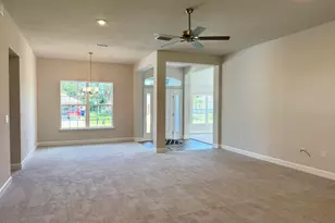 915 Rose Arbor Dr, Sebastian, FL 32958 - Photo 2