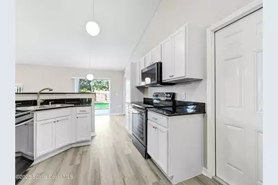 565 White Cap Court NW, Palm Bay, FL 32907 - Photo 12