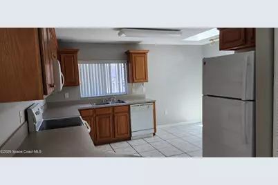 111 Adams Avenue, Cape Canaveral, FL 32920 - Photo 6