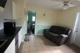 303 Amherst Ave, Melbourne, FL 32901 - Photo 4