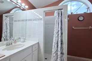 684 7 Gables Cir SE, Palm Bay, FL 32909 - Photo 20