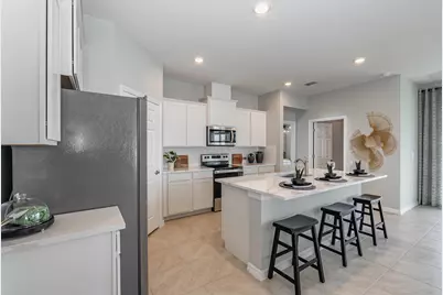 4010 Hollingsworth Drive SE, Palm Bay, FL 32909 - Photo 4