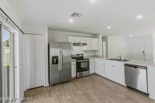 511 Trumpet St SW, Palm Bay, FL 32908 - Photo 16