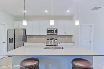 951 Sareta Street SE, Palm Bay, FL 32909 - Photo 8