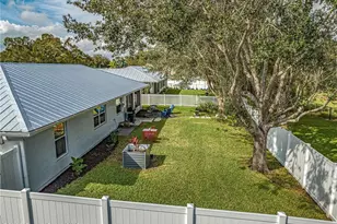 462 Biscayne Ln, Sebastian, FL 32958 - Photo 4