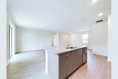 2424 Abaco Avenue SW, Palm Bay, FL 32908 - Photo 36