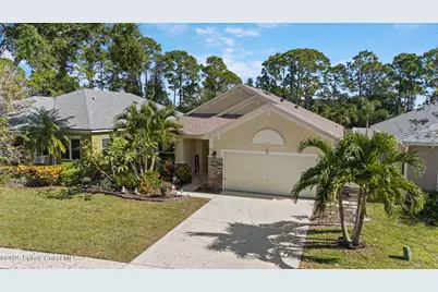 381 Waterside Circle, Titusville, FL 32780 - Photo 4
