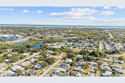 1809 Jackson Avenue, Melbourne, FL 32935 - Photo 32