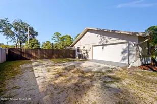 3940 Fairfax Dr, Mims, FL 32754 - Photo 4