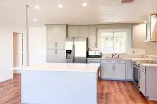 706 Marlene Dr, Holly Hill, FL 32117 - Photo 4