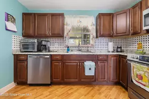 1500 Thoreau St, Titusville, FL 32780 - Photo 8